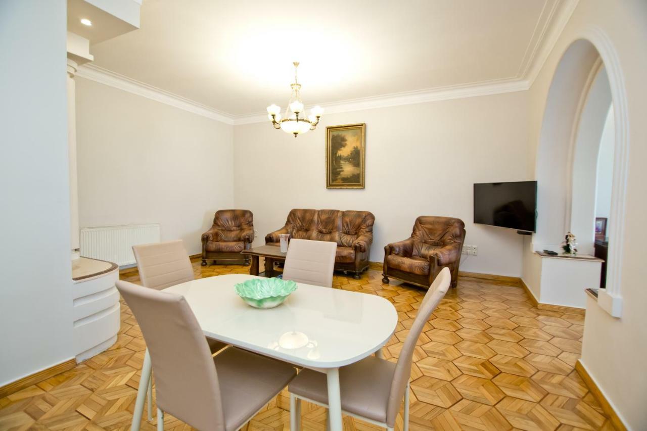 באטומי Seaside Luxury Apartment מראה חיצוני תמונה